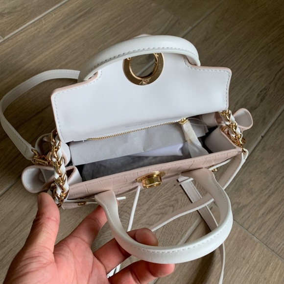 Michael kors Carmen Extra-Small Two-Tone Crocodile-Embossed Leather Satc… - Picture 6 of 9